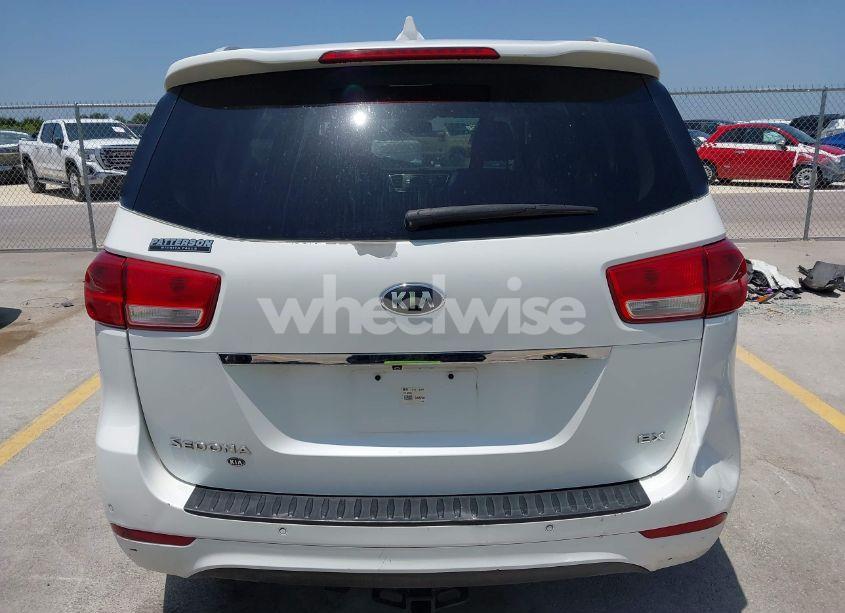 Photo 16 of 2015 Kia Sedona EX (VIN KNDMC5C10F6024508)
