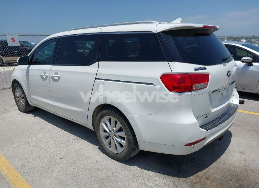 Photo 3 of 2015 Kia Sedona EX (VIN KNDMC5C10F6024508)