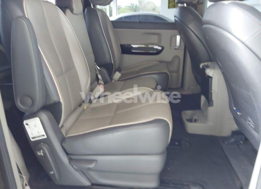 Photo 8 of 2016 Kia Sedona EX (VIN KNDMC5C11G6092611)