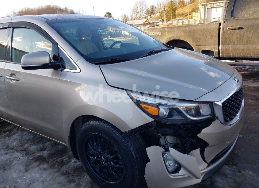 Photo 6 of 2016 Kia Sedona EX (VIN KNDMC5C11G6159210)