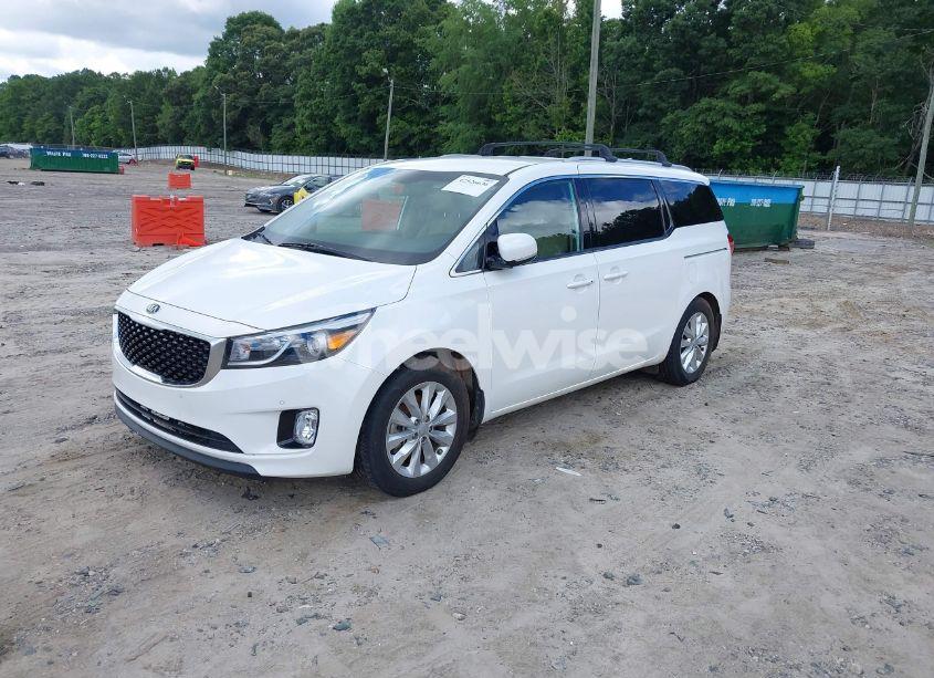 Photo 2 of 2017 Kia Sedona EX (VIN KNDMC5C12H6260886)