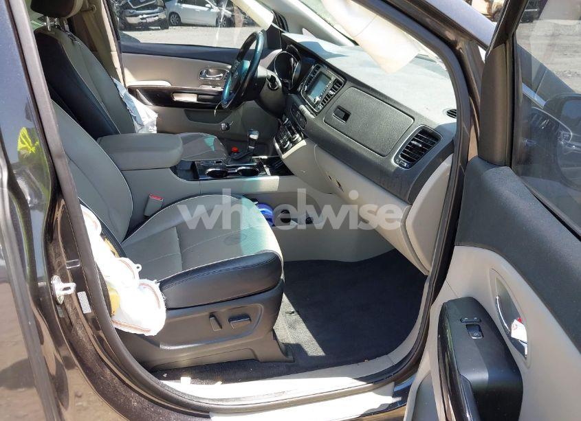 Photo 5 of 2020 Kia Sedona EX (VIN KNDMC5C12L6643588)