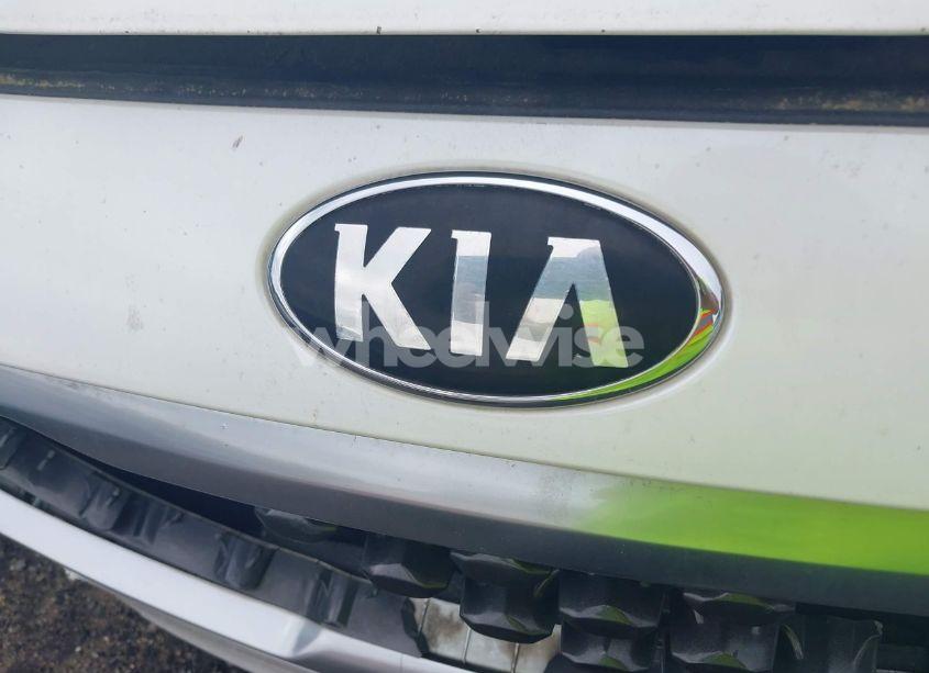 Photo 12 of 2015 Kia Sedona SX (VIN KNDMC5C14F6066311)