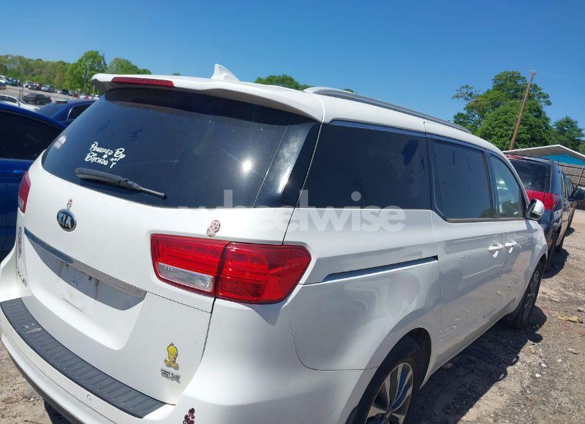 Photo 4 of 2015 Kia Sedona SX (VIN KNDMC5C14F6066311)