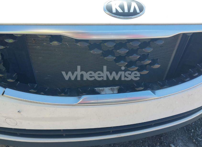 Photo 6 of 2015 Kia Sedona SX (VIN KNDMC5C14F6066311)