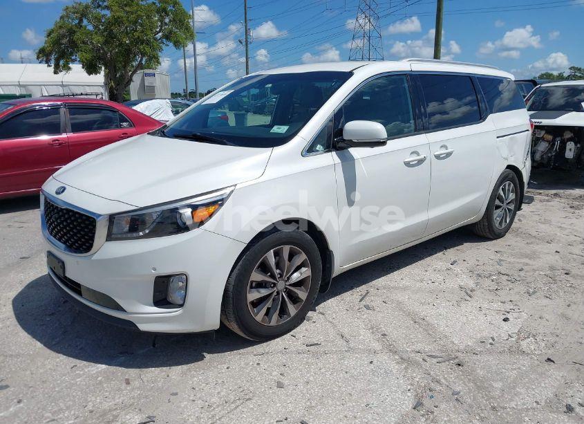 Photo 2 of 2016 Kia Sedona SX (VIN KNDMC5C14G6147472)