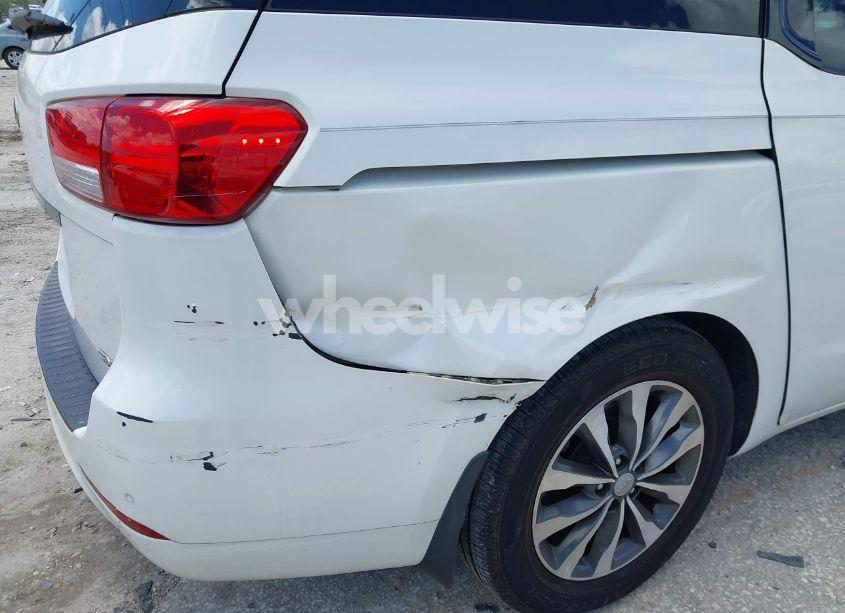 Photo 6 of 2016 Kia Sedona SX (VIN KNDMC5C14G6147472)