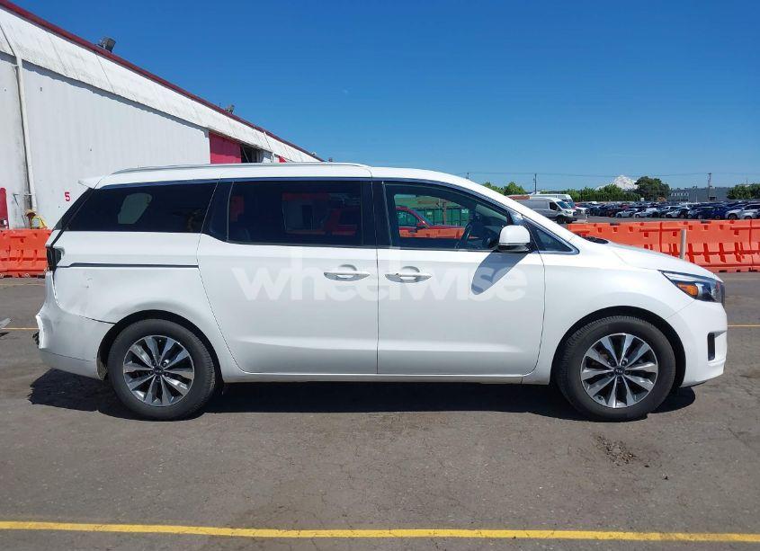 Photo 14 of 2015 Kia Sedona SX (VIN KNDMC5C17F6033576)