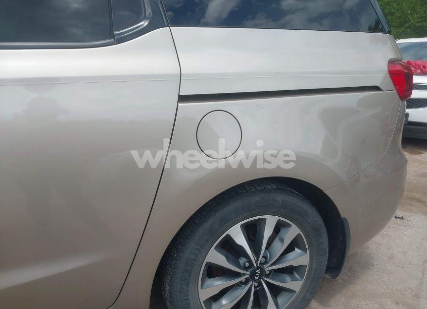 Photo 19 of 2015 Kia Sedona SX (VIN KNDMC5C17F6035229)