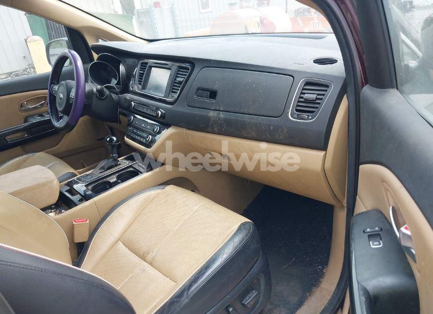 Photo 5 of 2015 Kia Sedona SX (VIN KNDMC5C18F6036504)