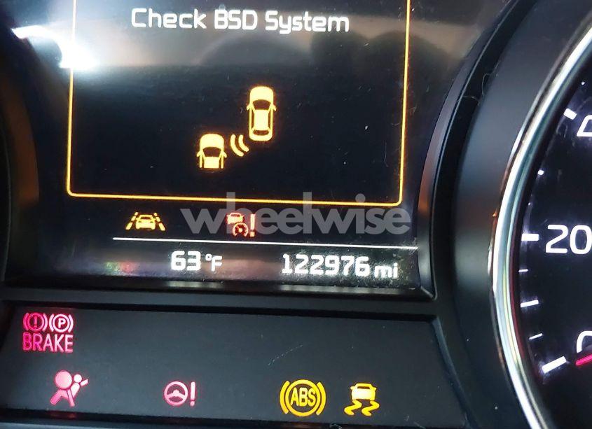 Photo 16 of 2016 Kia Sedona SX (VIN KNDMC5C18G6155641)