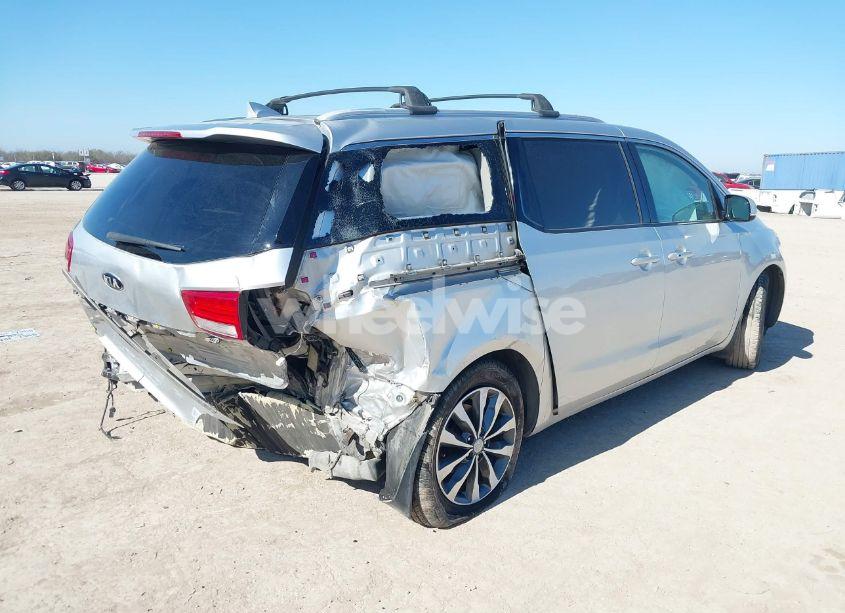 Photo 4 of 2016 Kia Sedona SX (VIN KNDMC5C18G6155641)