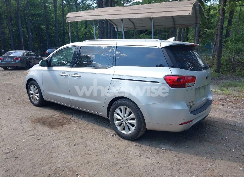 Photo 3 of 2015 Kia Sedona EX (VIN KNDMC5C19F6019940)