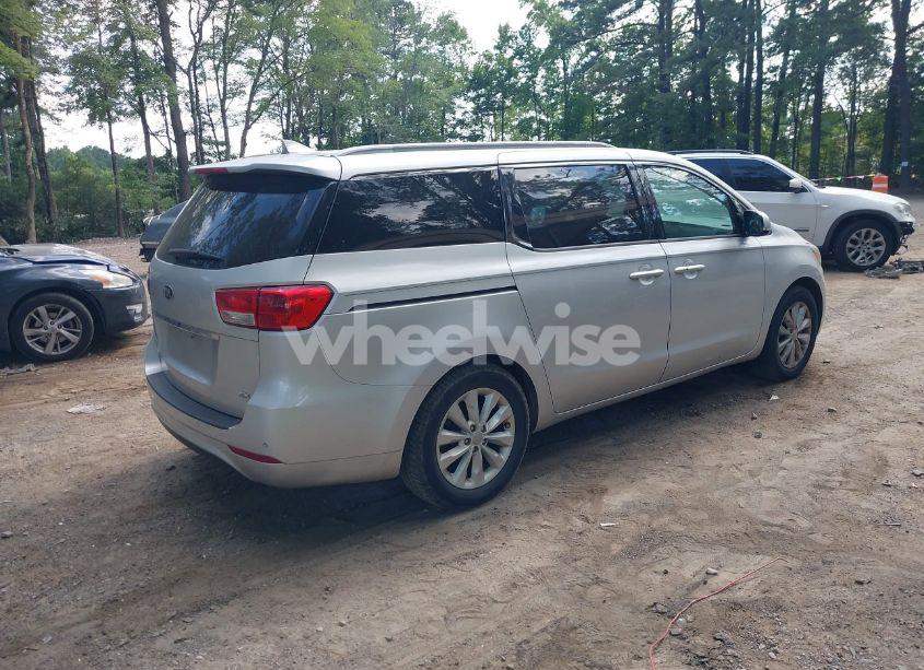 Photo 4 of 2015 Kia Sedona EX (VIN KNDMC5C19F6019940)