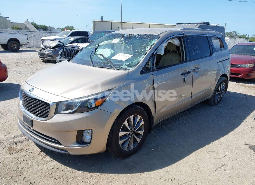 Photo 2 of 2015 Kia Sedona SX (VIN KNDMC5C19F6050492)