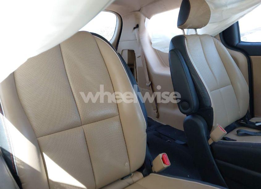 Photo 8 of 2015 Kia Sedona SX (VIN KNDMC5C19F6050492)