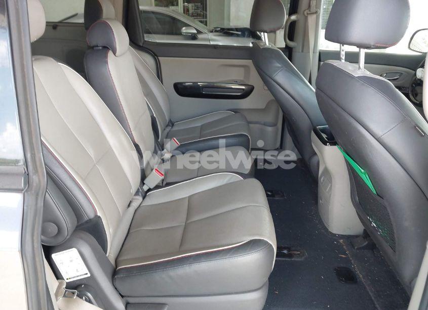 Photo 8 of 2015 Kia Sedona EX (VIN KNDMC5C19F6051416)