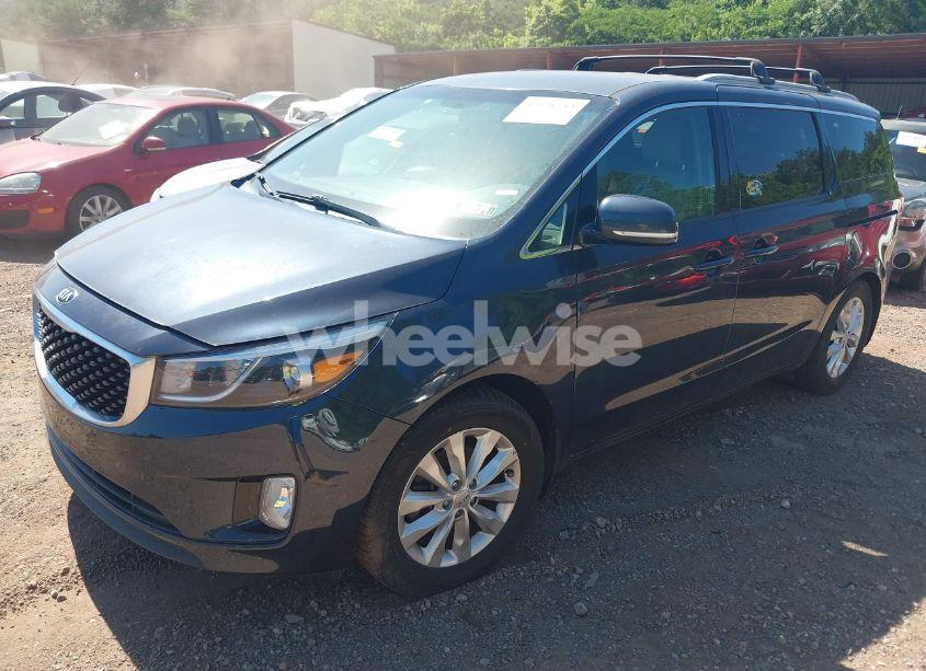 Photo 2 of 2016 Kia Sedona EX (VIN KNDMC5C19G6137276)