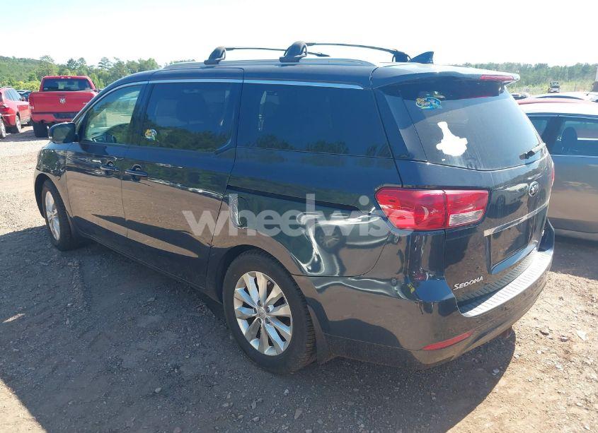 Photo 3 of 2016 Kia Sedona EX (VIN KNDMC5C19G6137276)