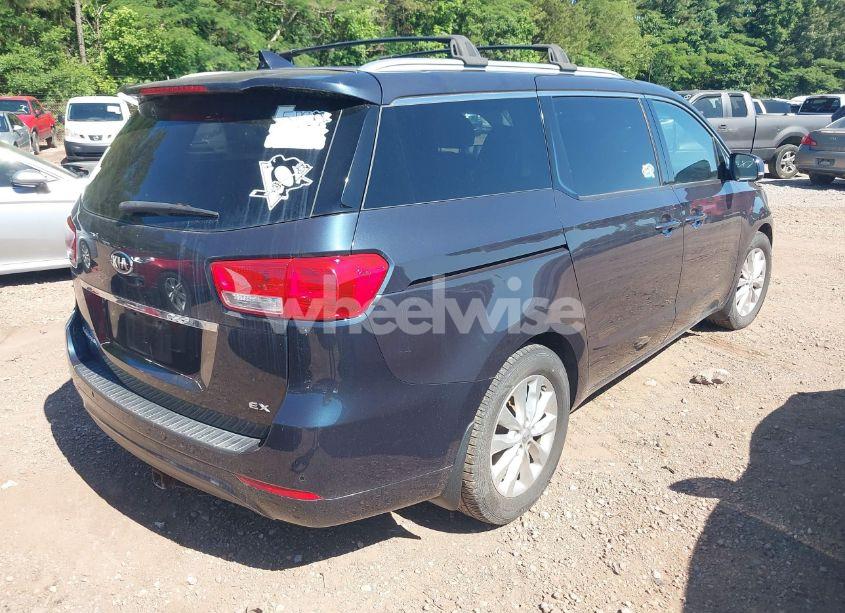 Photo 4 of 2016 Kia Sedona EX (VIN KNDMC5C19G6137276)