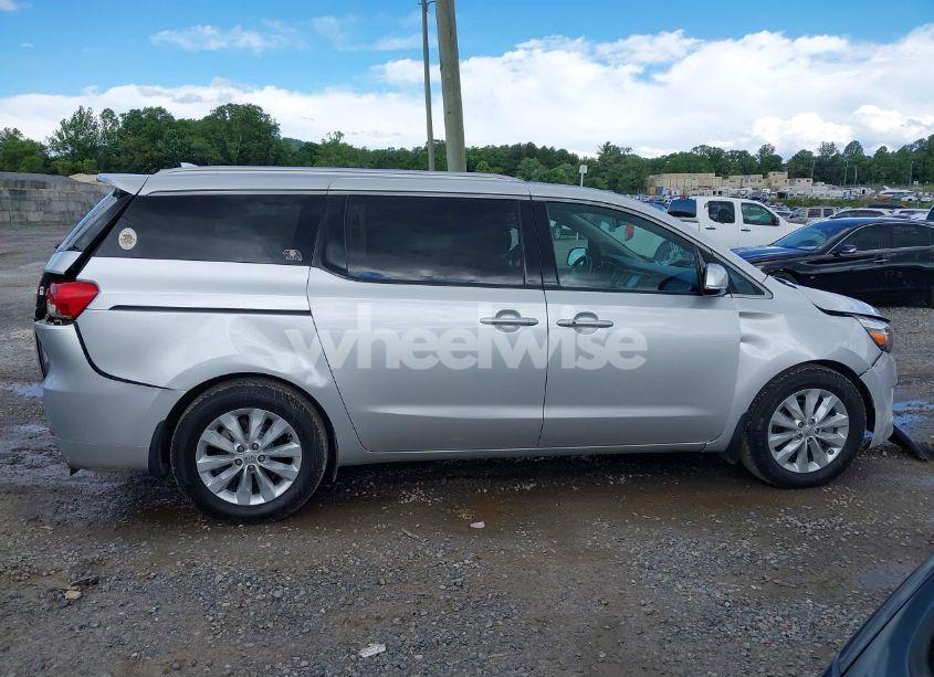 Photo 13 of 2017 Kia Sedona EX (VIN KNDMC5C19H6260836)