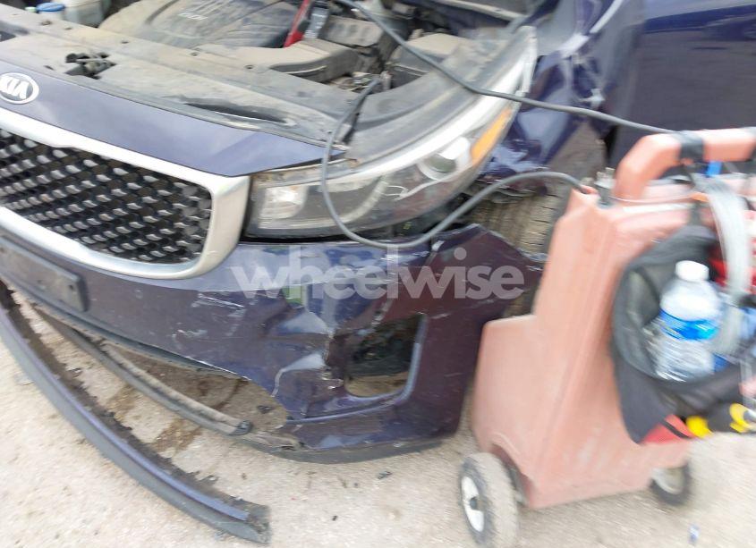 Photo 6 of 2018 Kia Sedona SX (VIN KNDMC5C19J6423085)