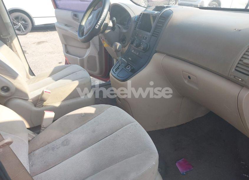 Photo 5 of 2010 Kia Sedona LX (VIN KNDMG4C36A6334221)