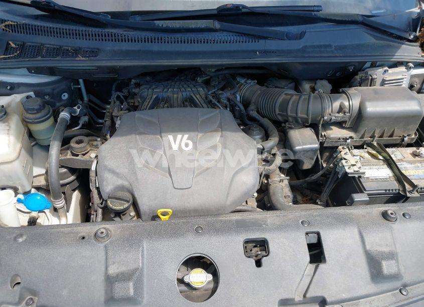 Photo 10 of 2011 Kia Sedona LX (VIN KNDMG4C70B6370068)