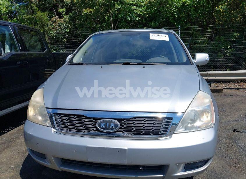 Photo 12 of 2011 Kia Sedona LX (VIN KNDMG4C70B6370068)