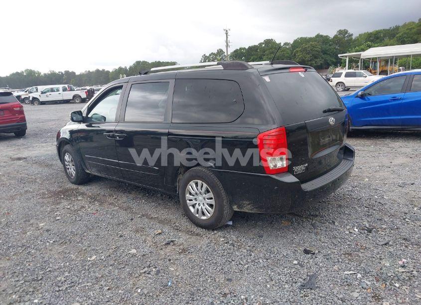 Photo 3 of 2014 Kia Sedona LX (VIN KNDMG4C73E6578093)