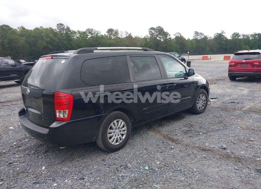 Photo 4 of 2014 Kia Sedona LX (VIN KNDMG4C73E6578093)