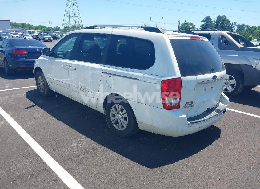 Photo 3 of 2011 Kia Sedona LX (VIN KNDMG4C74B6399055)