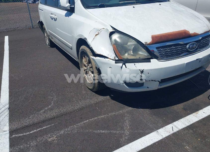 Photo 6 of 2011 Kia Sedona LX (VIN KNDMG4C74B6399055)