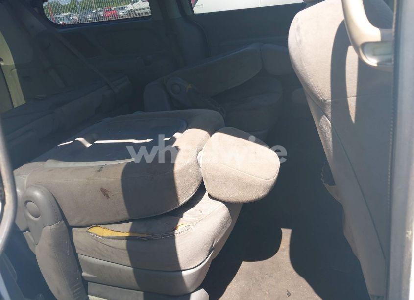 Photo 8 of 2011 Kia Sedona LX (VIN KNDMG4C74B6399055)