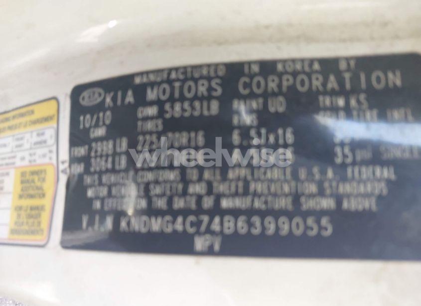 Photo 9 of 2011 Kia Sedona LX (VIN KNDMG4C74B6399055)