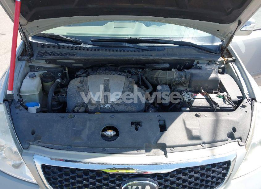 Photo 10 of 2014 Kia Sedona LX (VIN KNDMG4C75E6574403)