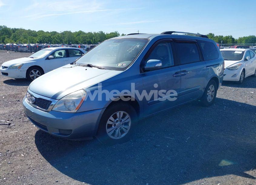 Photo 2 of 2012 Kia Sedona LX (VIN KNDMG4C77C6424290)