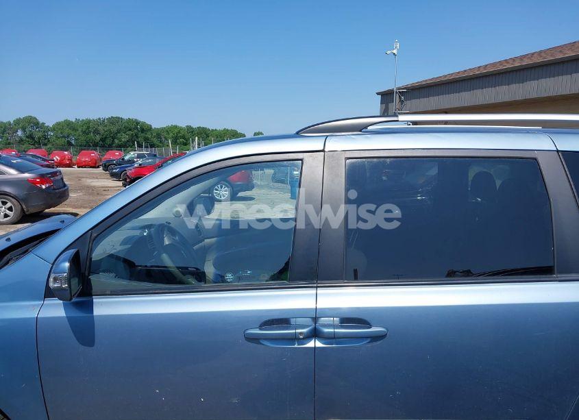 Photo 14 of 2012 Kia Sedona LX (VIN KNDMG4C77C6434107)