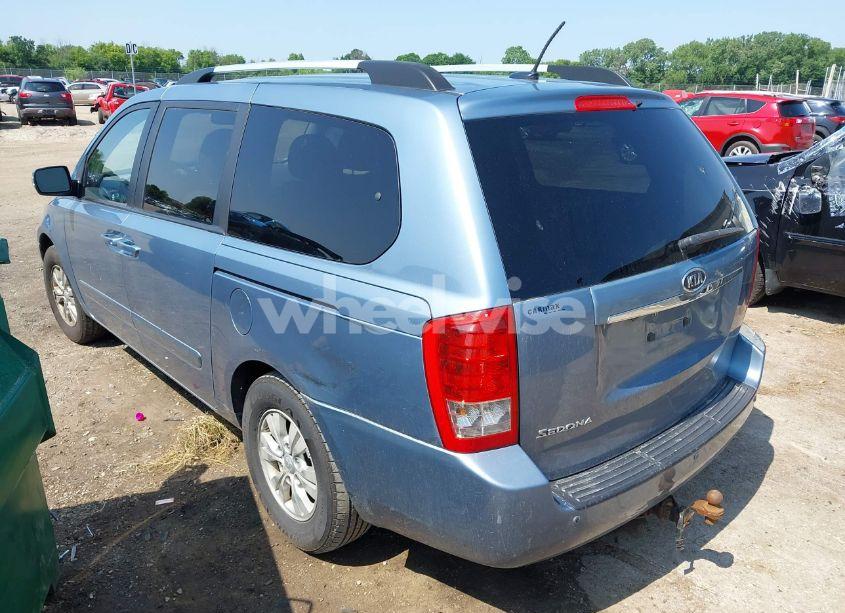 Photo 3 of 2012 Kia Sedona LX (VIN KNDMG4C77C6434107)
