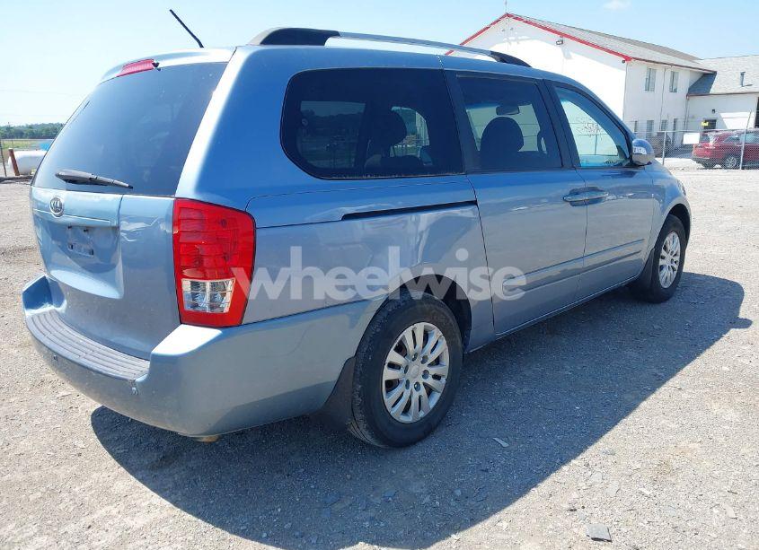 Photo 4 of 2012 Kia Sedona LX (VIN KNDMG4C77C6503149)