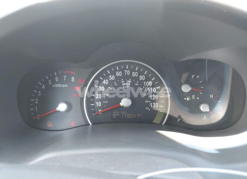 Photo 7 of 2012 Kia Sedona LX (VIN KNDMG4C79C6447098)