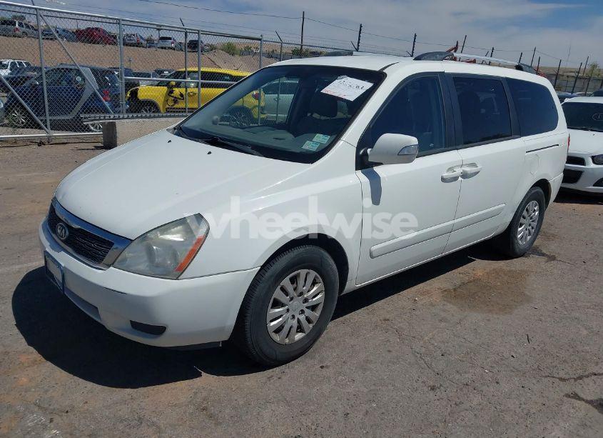 Photo 2 of 2012 Kia Sedona LX (VIN KNDMG4C7XC6459602)