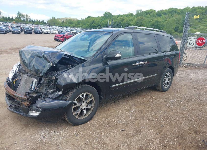 Photo 2 of 2014 Kia Sedona EX (VIN KNDMH4C71E6591891)