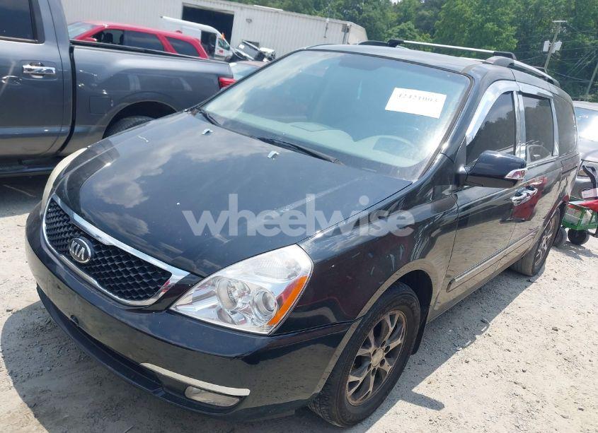 Photo 2 of 2014 Kia Sedona EX (VIN KNDMH4C79E6581142)