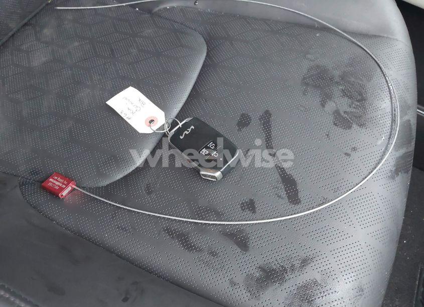 Photo 11 of 2024 Kia Carnival MPV LX SEAT PACKAGE (VIN KNDNB4H31R6306513)