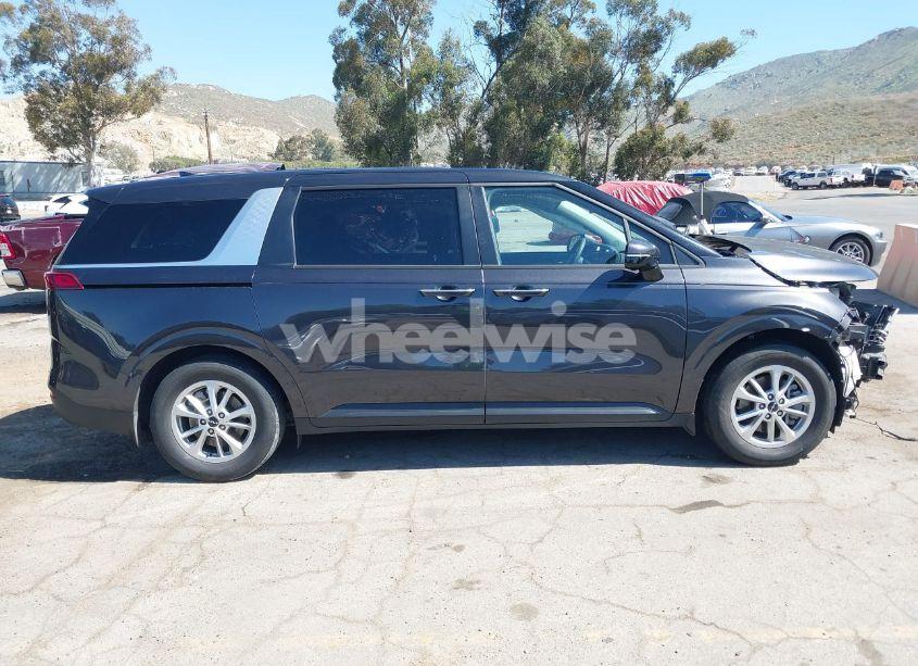 Photo 12 of 2024 Kia Carnival MPV LX (VIN KNDNB4H31R6332240)