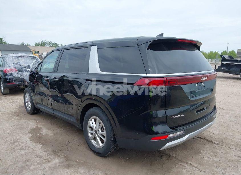 Photo 3 of 2024 Kia Carnival MPV LX SEAT PACKAGE (VIN KNDNB4H31R6393295)