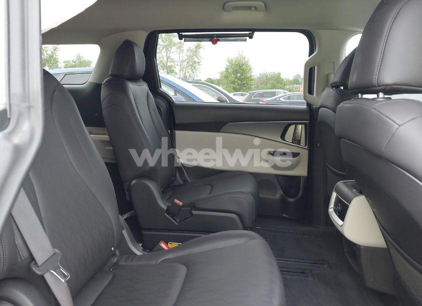 Photo 8 of 2024 Kia Carnival MPV LX SEAT PACKAGE (VIN KNDNB4H31R6393295)
