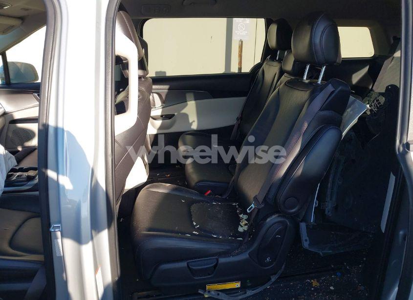 Photo 8 of 2022 Kia Carnival MPV LX SEAT PACKAGE (VIN KNDNB4H33N6127691)