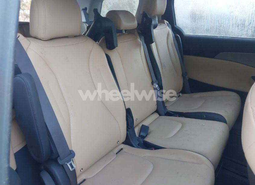Photo 8 of 2022 Kia Carnival MPV LX SEAT PACKAGE (VIN KNDNB4H33N6158133)
